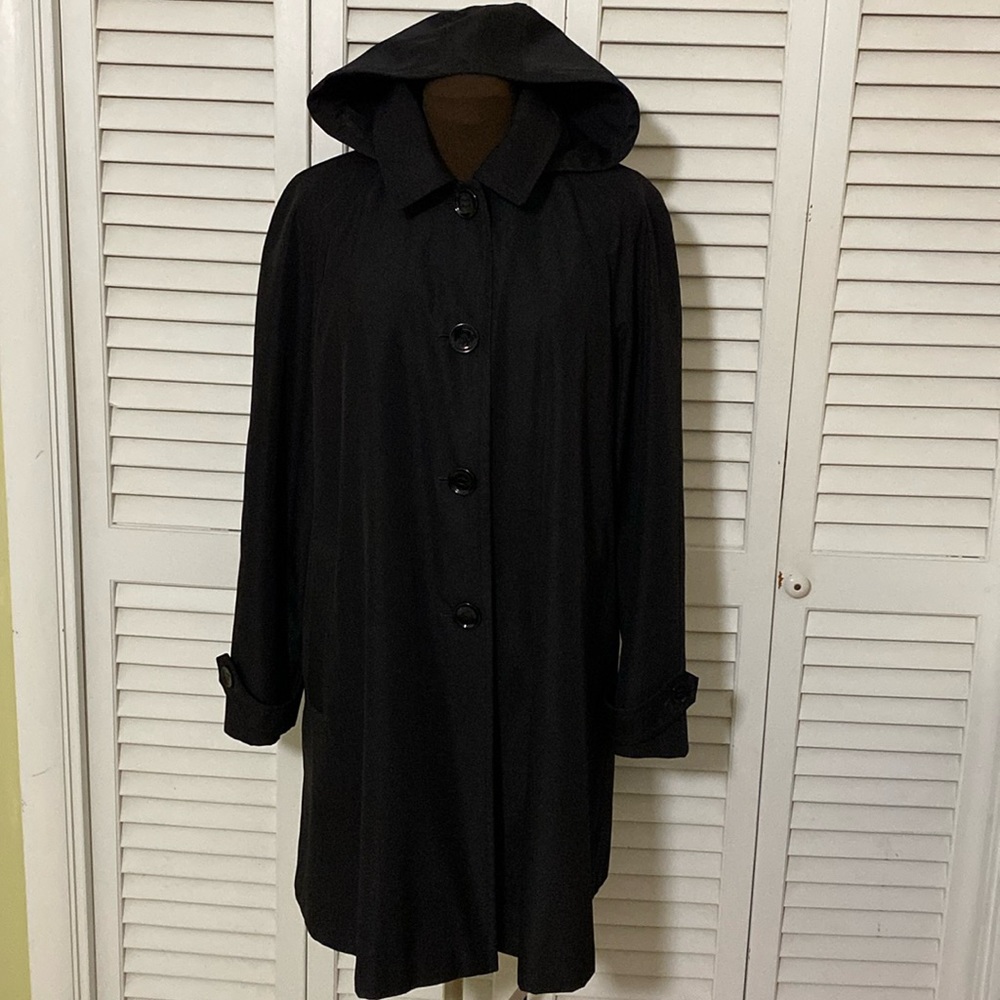 Vintage 90’s Calvin Klien Black Raincoat  size LG